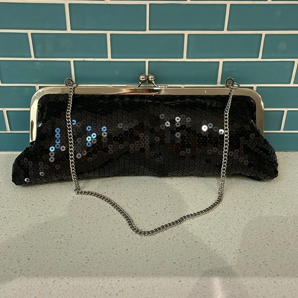 Ann Taylor LOFT black silver sequin sparkle formal chain strap clutch bag - Picture 2 of 12